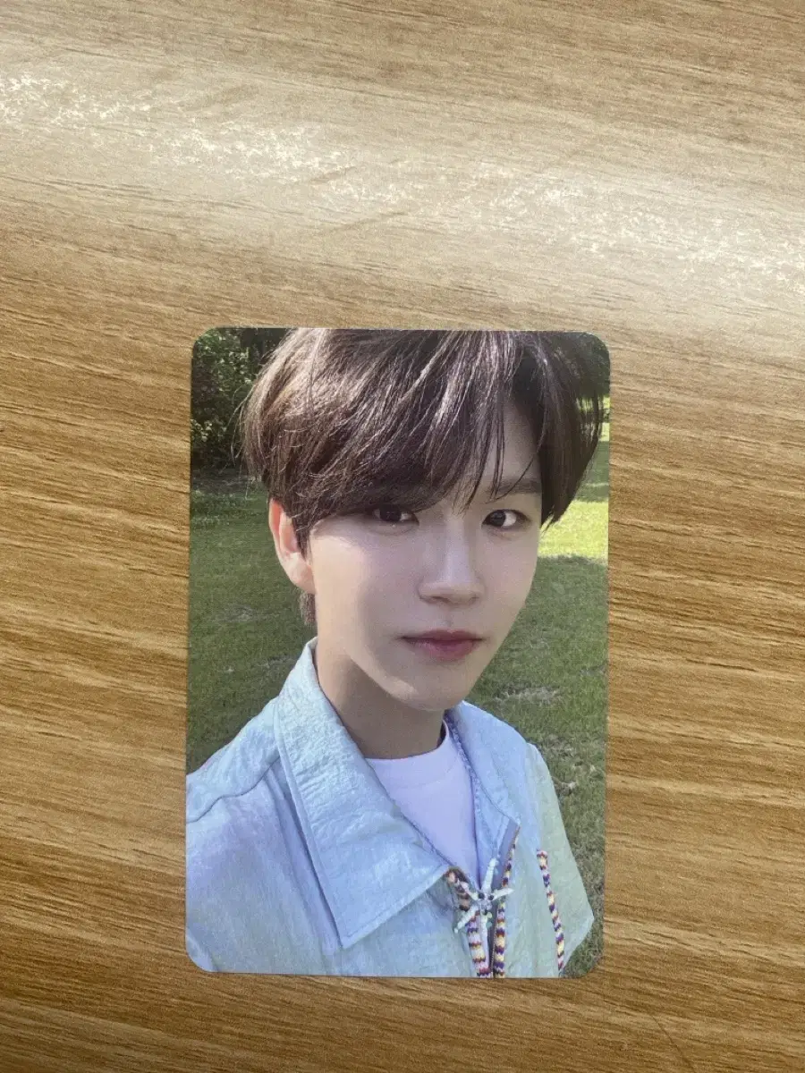 Jehee photocard sells