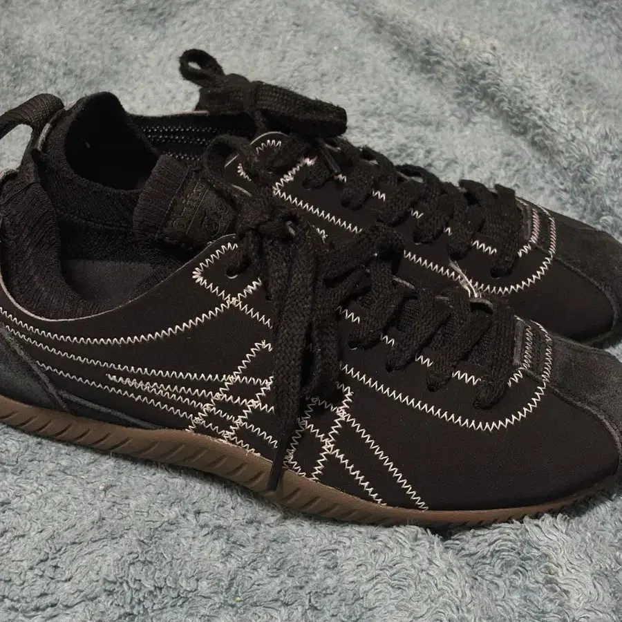 오니츠카 타이거 Onitsuka Tiger Sclaw Black 225