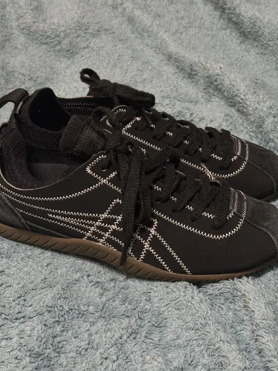 오니츠카 타이거 Onitsuka Tiger Sclaw Black 225