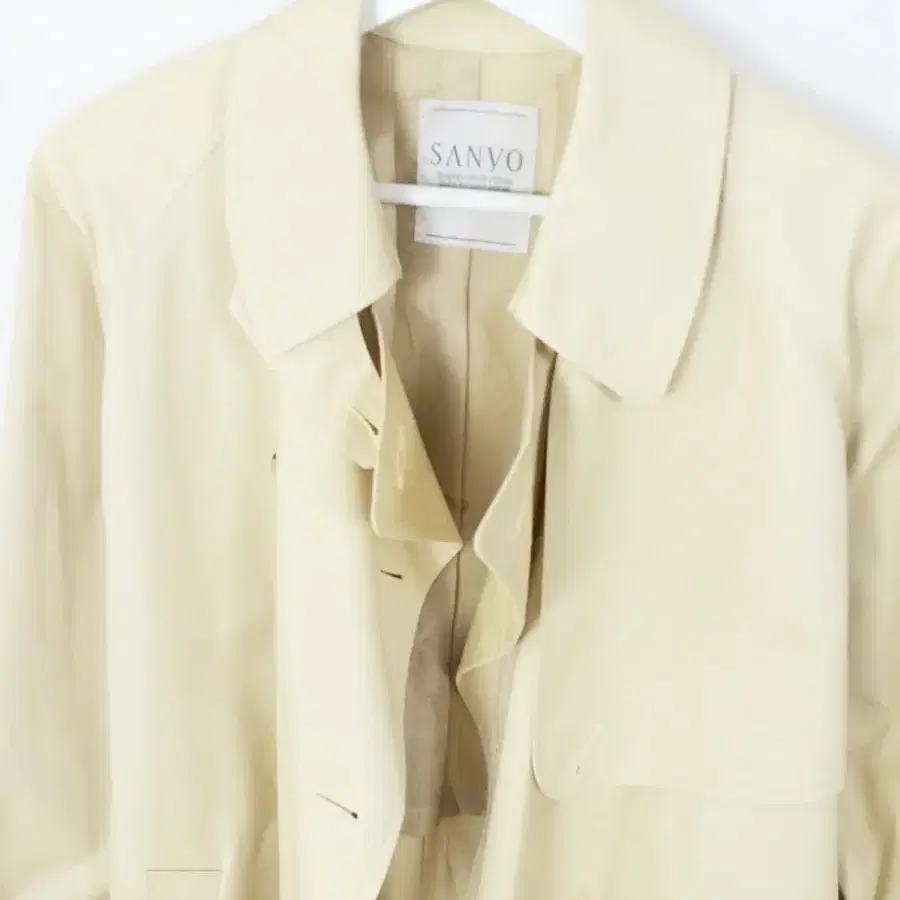 sanyo trench coat