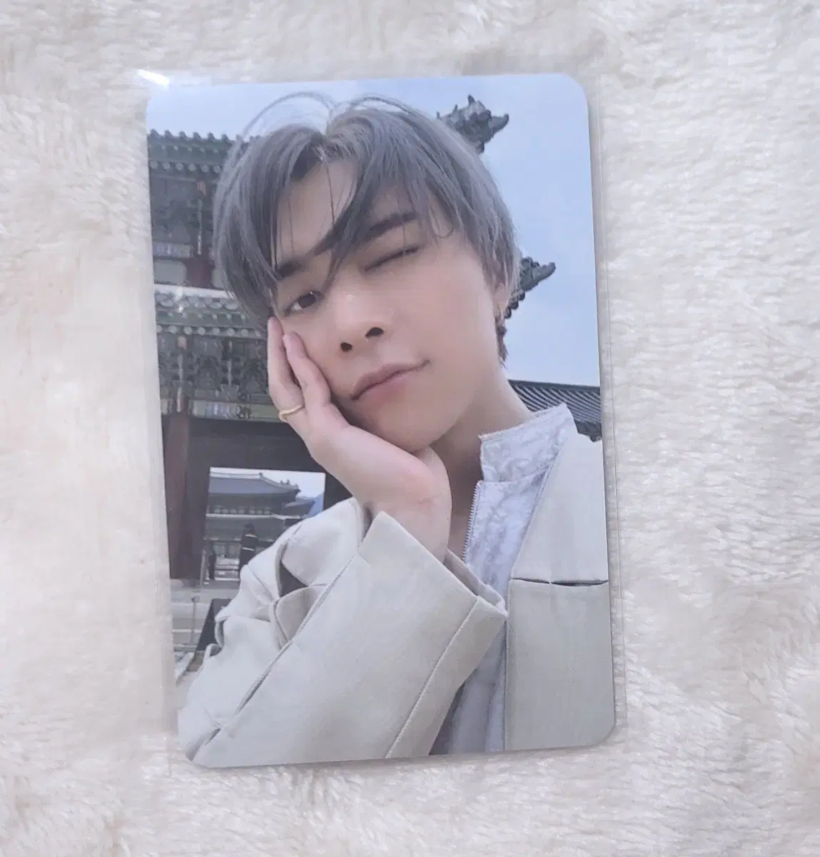 NCT johnny factcheck unreleased photocard