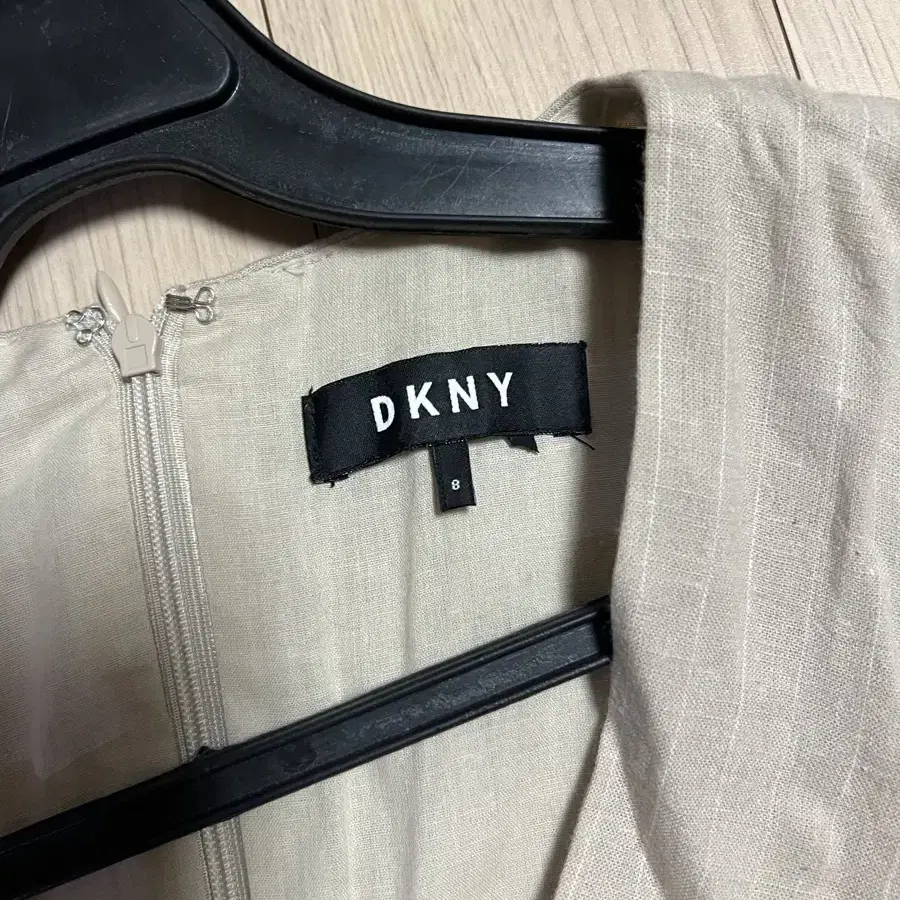 dkny 린넨 혼방 언발란스 랩스타일 벨트 원피스 나시 민소매 롱원피스