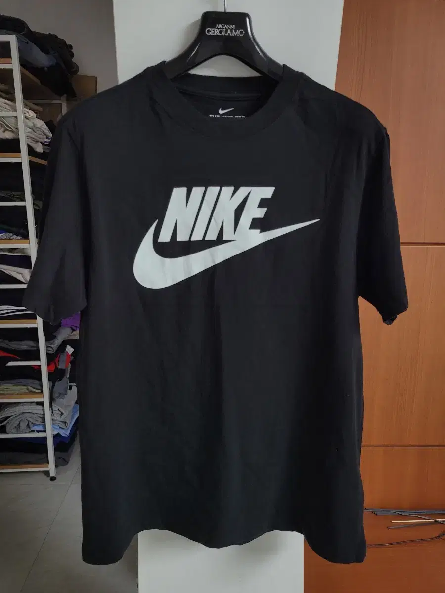 Nike Round Short Sleeve Tee Men's M