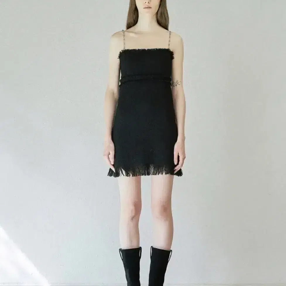 다이애그널 Chain Strap Tweed Dress (Black) S