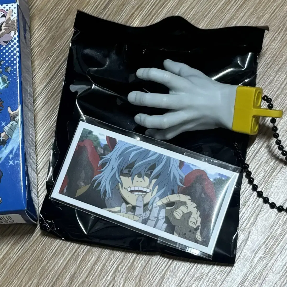 Hiroaka Universal keyring Tomura Shigaraki