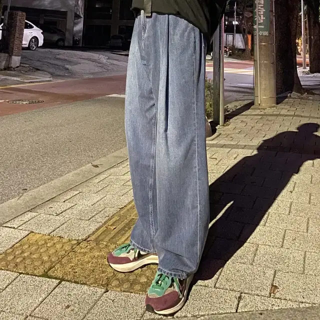 비긴202 바지 One Tuck Wide Slacks Denim 4siz