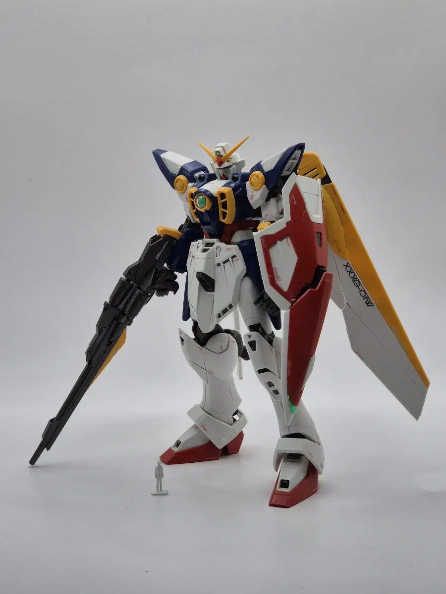 MG Wing Gundam TV version plastic model .(Vahn)