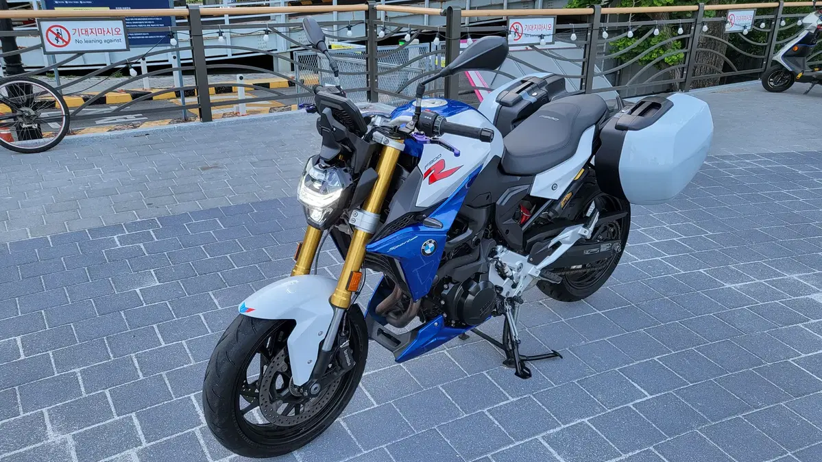 (부산)오토바이 BMW F900R 22(2022)년식 판매합니다.