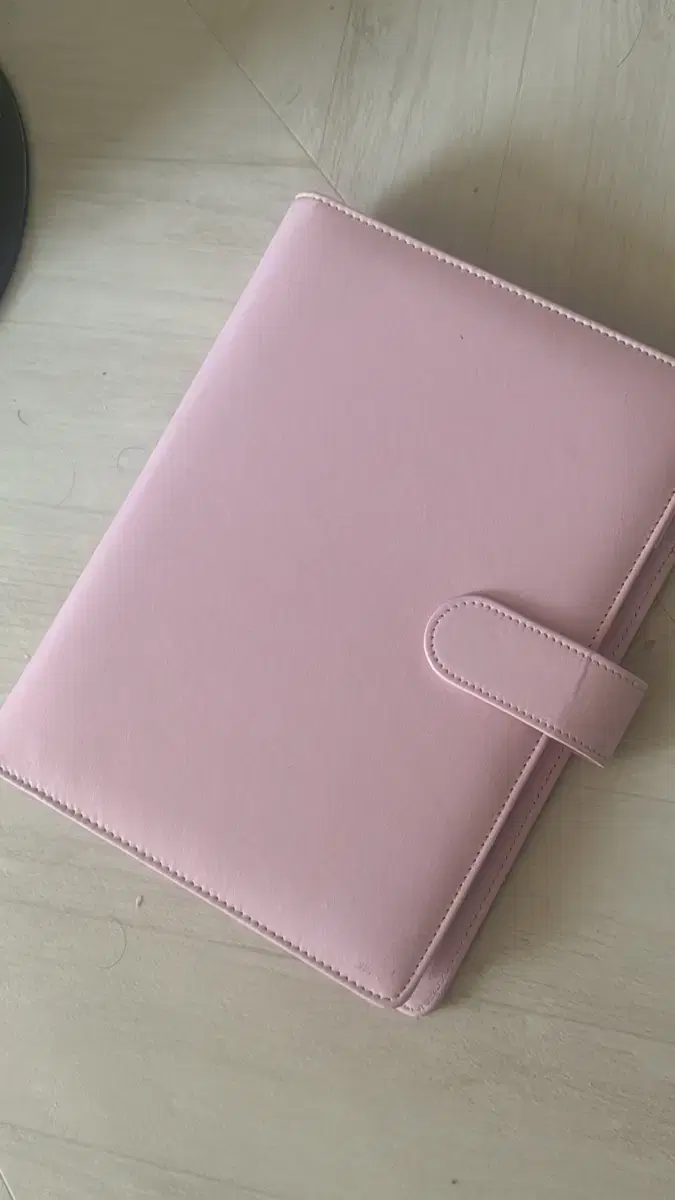 Macarons binder without fondant filling