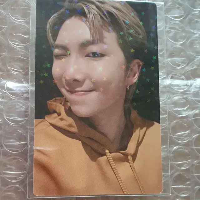 방탄 BTS 일본 유니버셜 남준 RM BE 포카 판매해요.