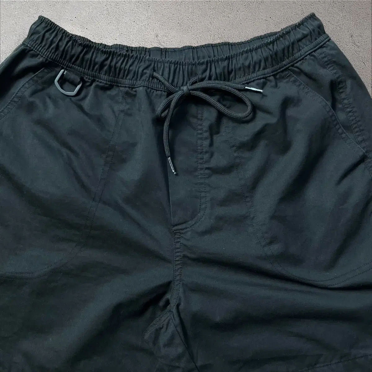 [CODE GRAPHY] Nylon Short Vahn Black