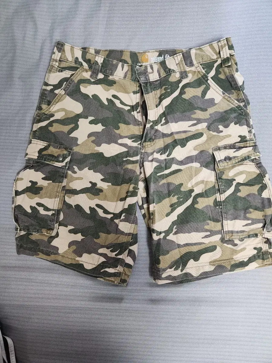 Calhart Cargo Camo Shorts