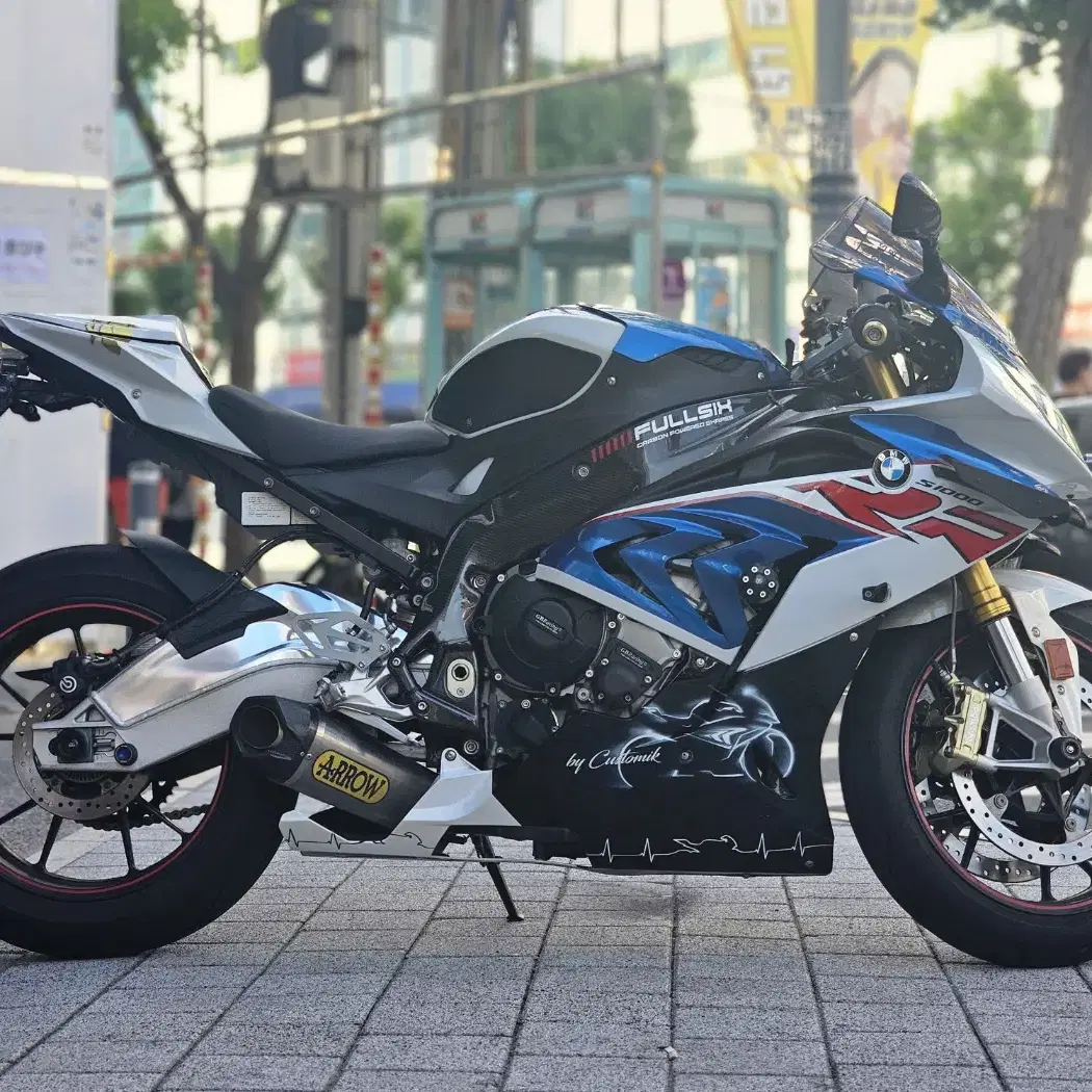 부산 센터판  bmw s1000rr 판매합니다. 상태sss