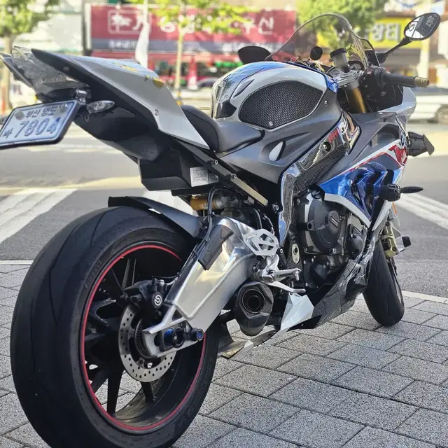 부산 센터판  bmw s1000rr 판매합니다. 상태sss