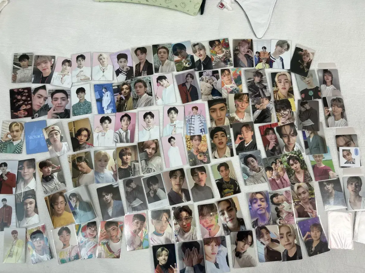 Seventeen photocard about 100 sheets