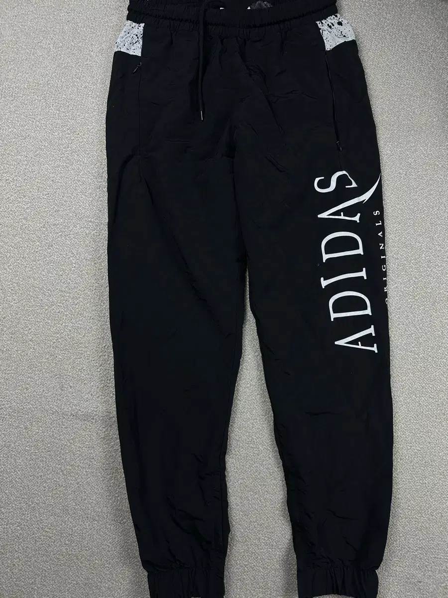 adidas Windbreaker Banded Trousers L