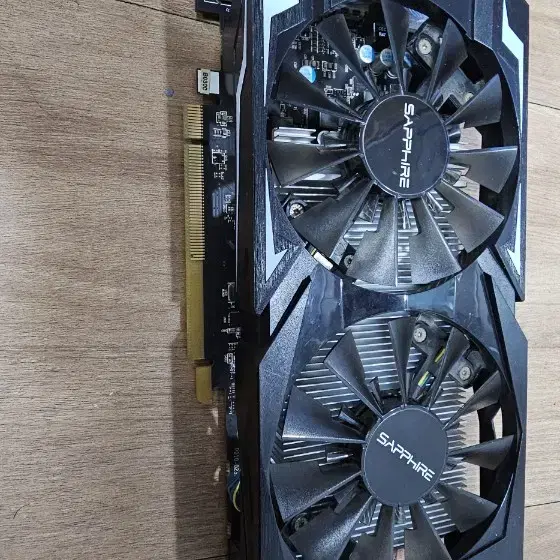 라데온 rx 460 무전원 그래픽카드