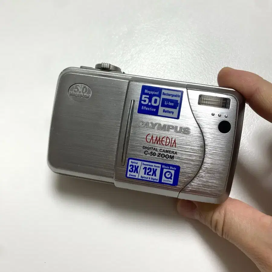 올림푸스 카메디아 C-50 ZOOM 디지털 카메라