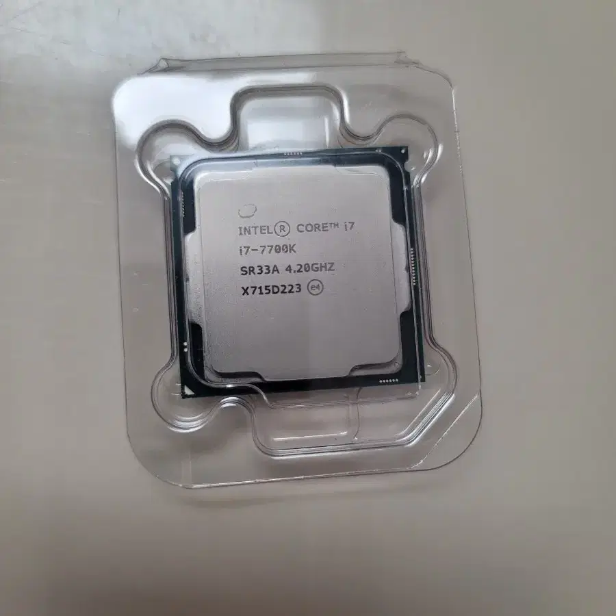 인텔 i7-7700K CPU