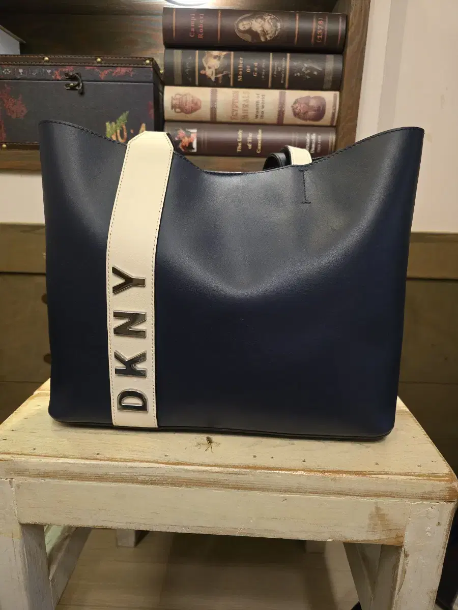 정품) DKNY 올가죽 쇼퍼백