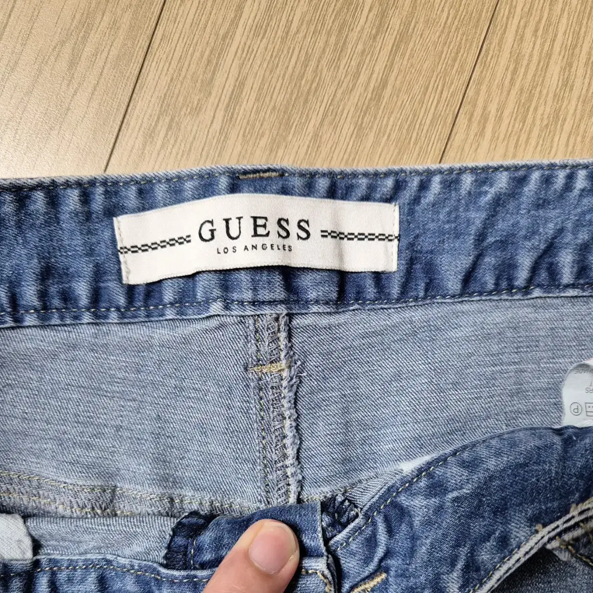 GUESS 남자 청반바지(32)