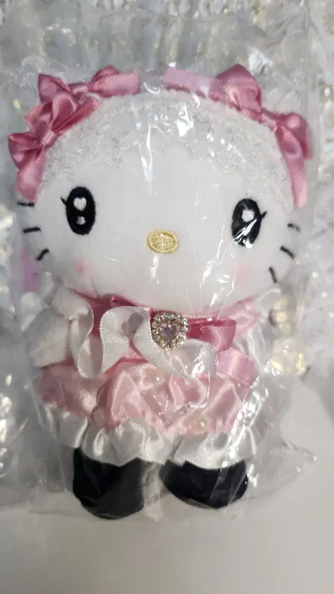 Kitty Pearl KeyringDolls