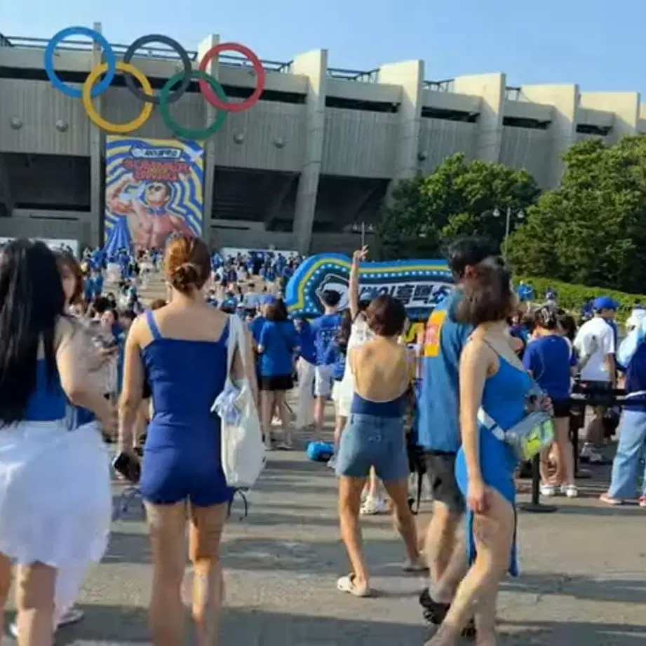 새제품S) 스투시 서프 스탁 원피스 스윔수트 수영복 흠뻑쇼 블루 파랑