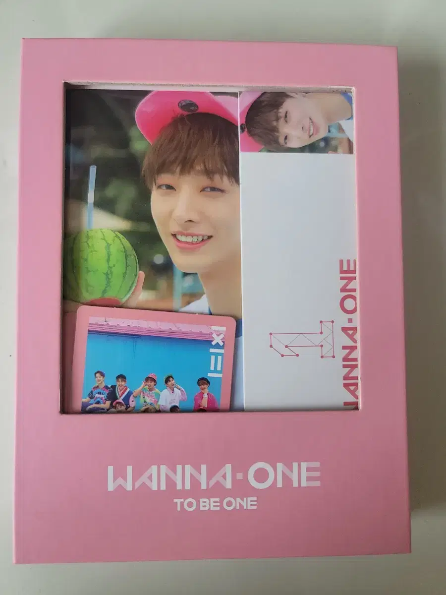 Wanna one album sell it!!!