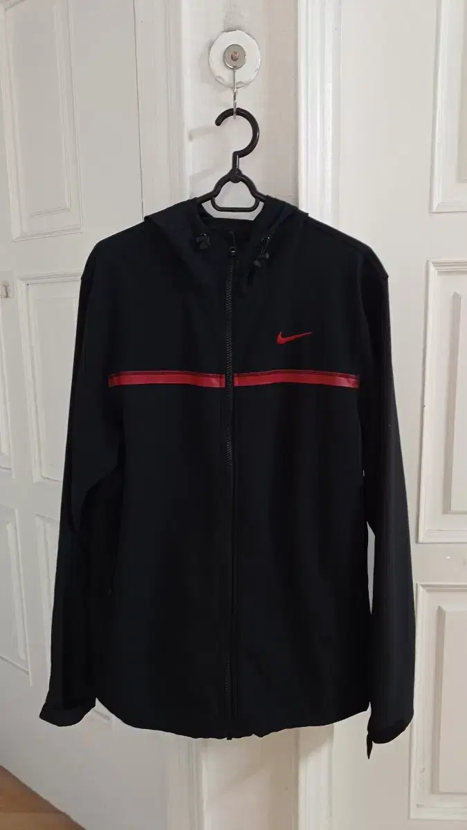 Nike Men's Windbreaker