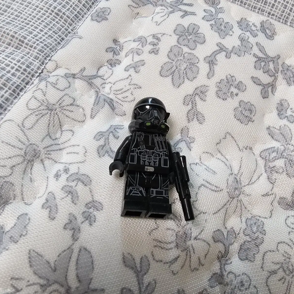 LEGO Deathtrooper Figure (75156 Imperial Shuttle)