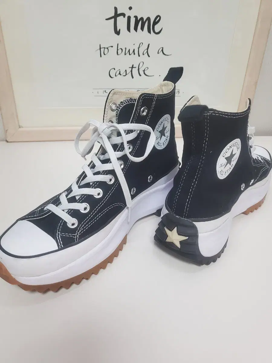 Converse Runstar Hiker [ 270 ].