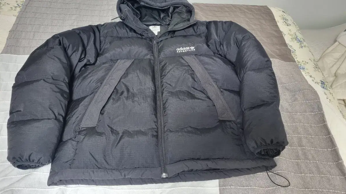 adidas Puffer Padded Short 110