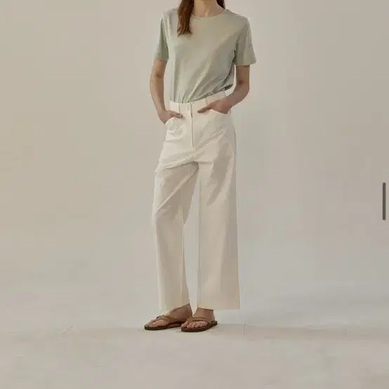 망고매니플리즈 바지 Grassee pants 아이보리 M 새상품 망매플