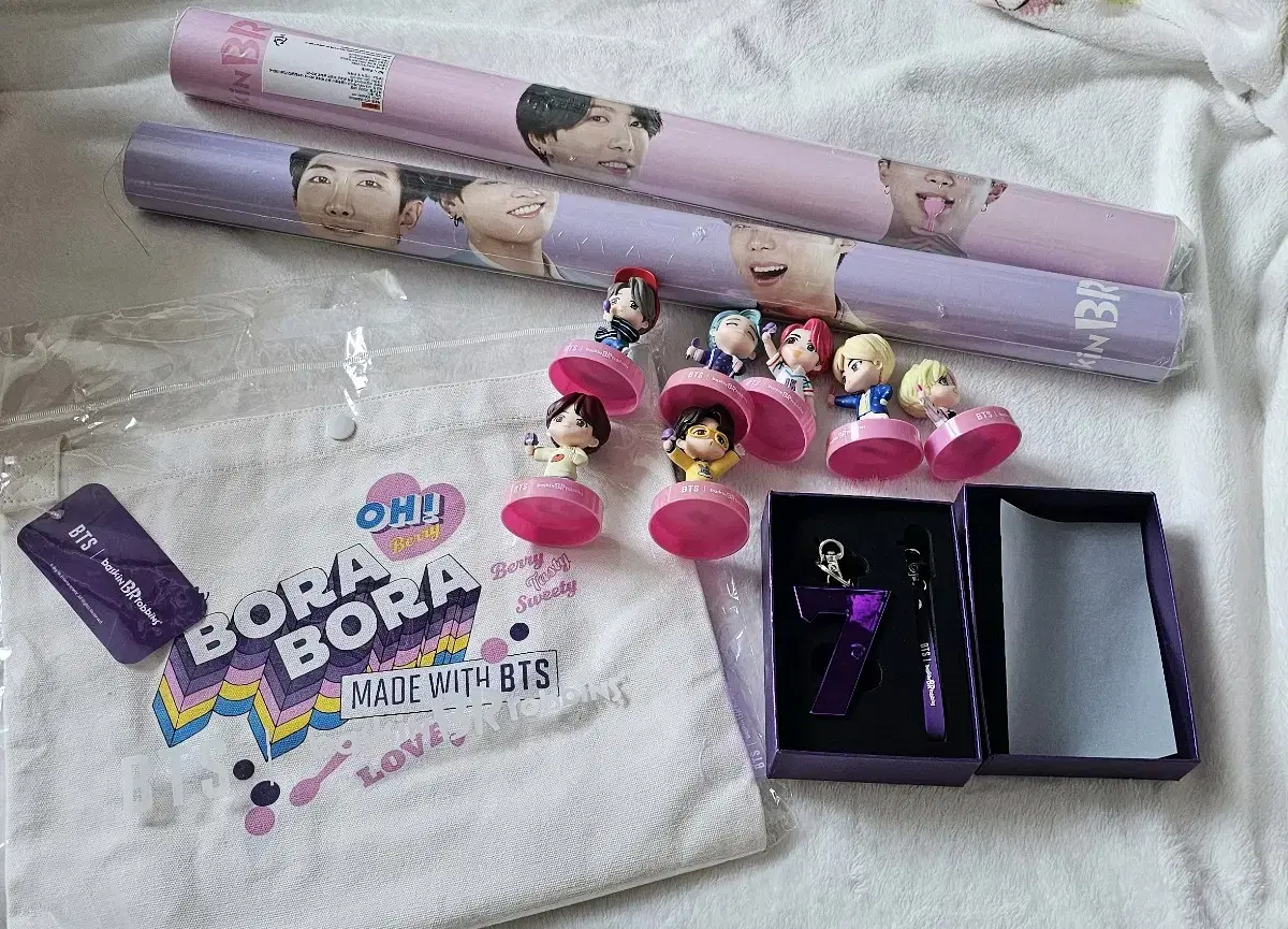 BTS Baskin Robbins merchandise bangtan eco-bags bangtan figurines poster keyrings