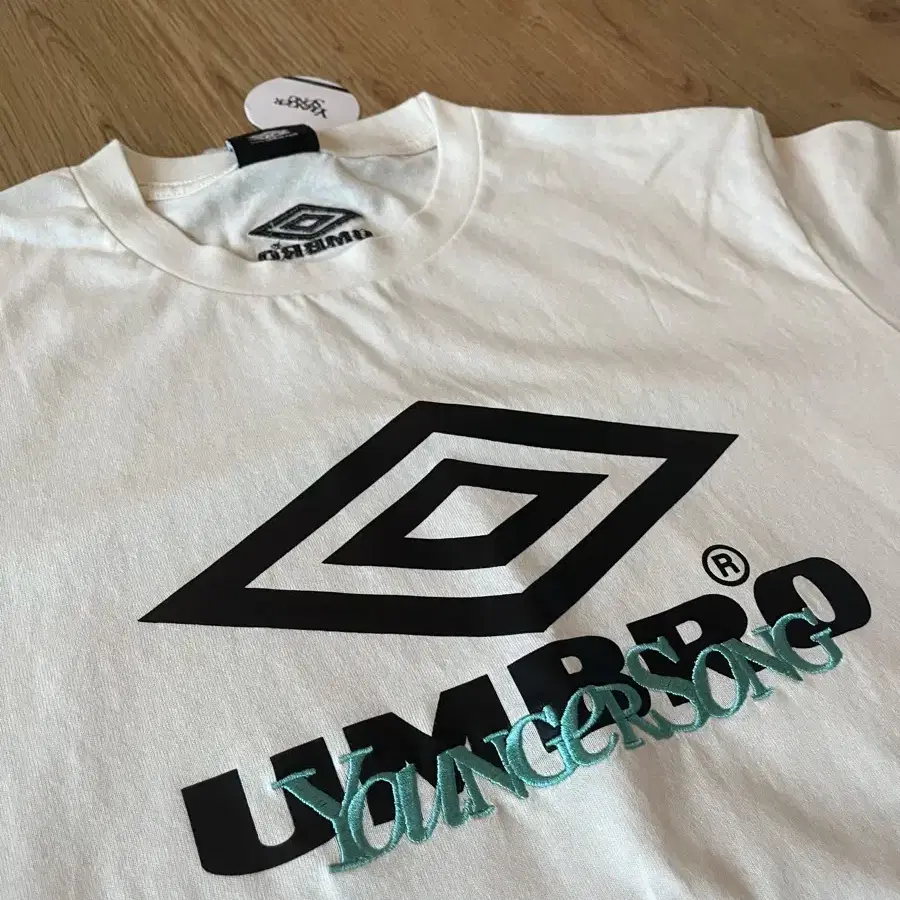 영거송 x 엄브로 umbro x younger song ss tee(M)