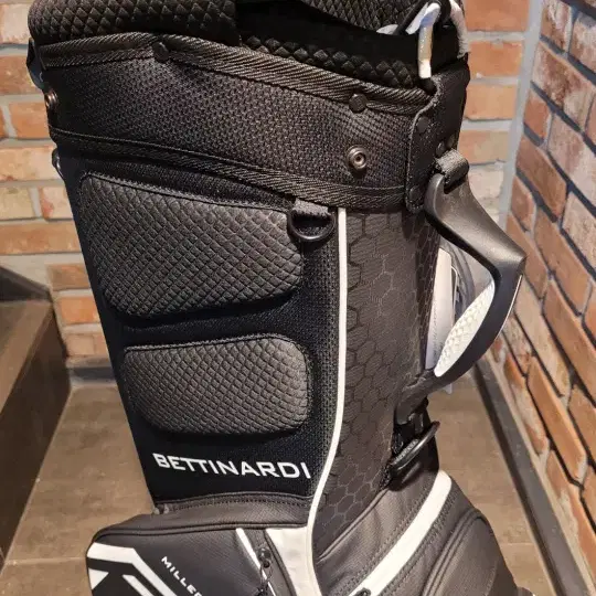 정품 베티나르디 BETTINARDI 스탠드백 블랙 캐디백 골프백 정품