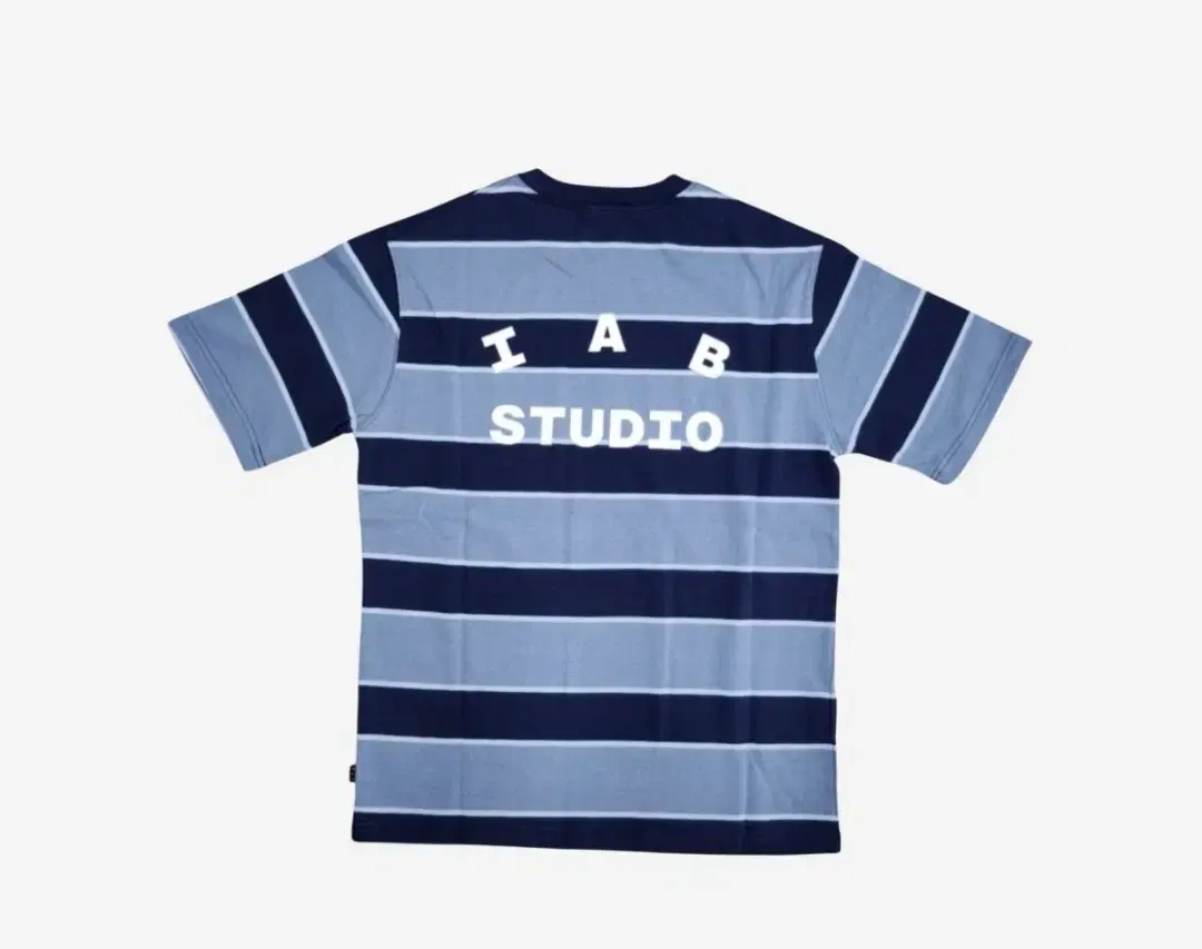 [NEW] iApp Studio Striped Short Sleeve T-Shirt