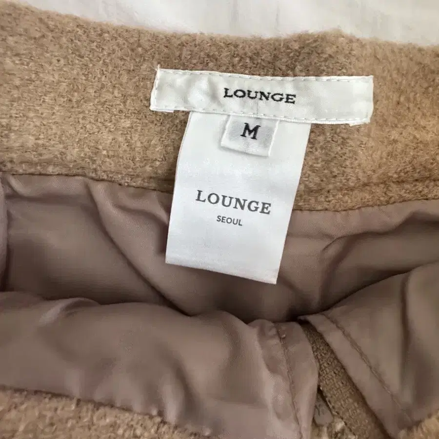 lounge H 라인 뒷트임 부클 스커트 (M)