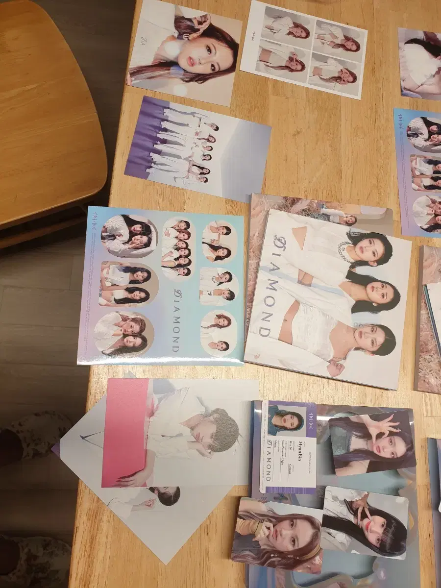 Tri.be Merchandise album photocard bulk dia