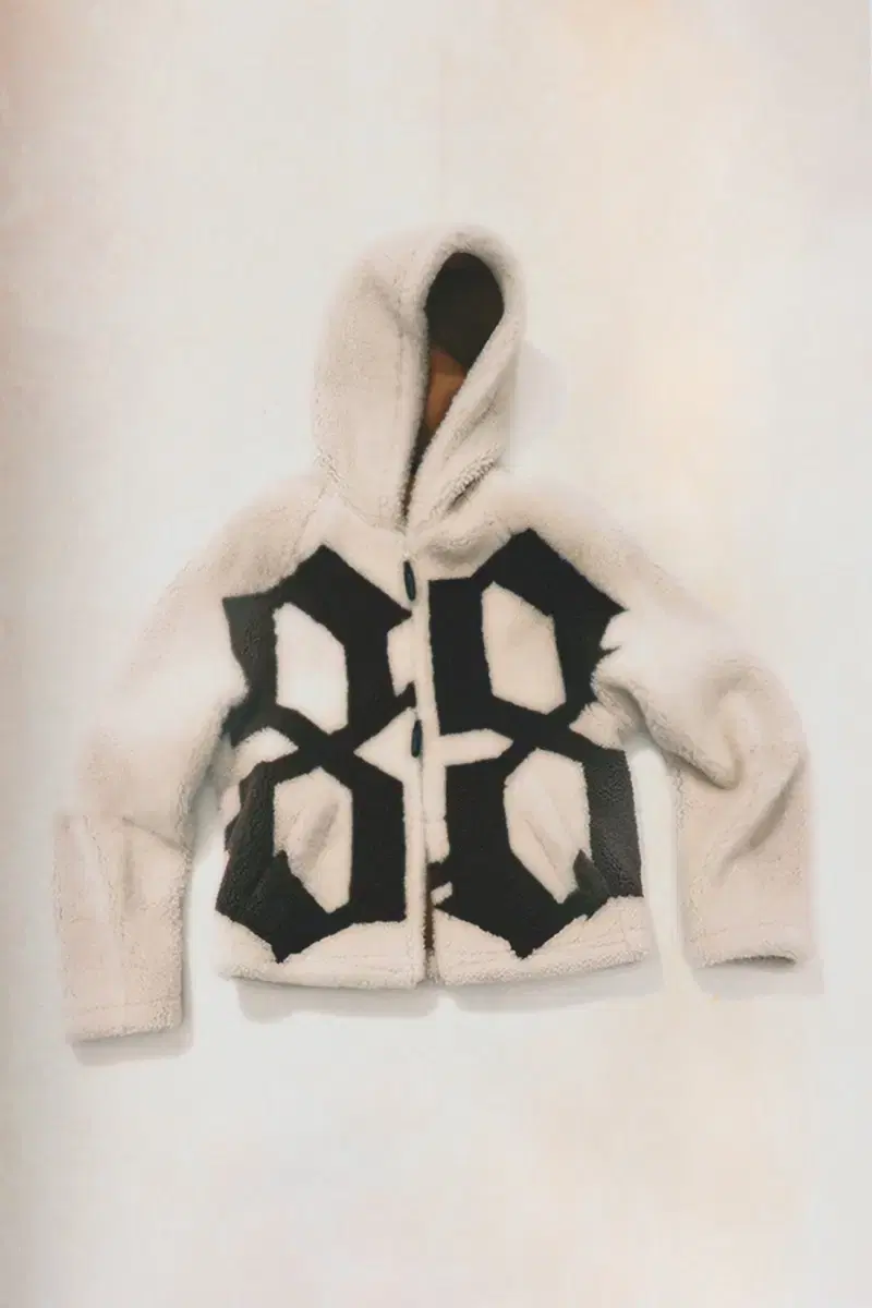 50 52 Stephanie Cook Solid Homme Ivory Reversible Hooded Mustang Sells