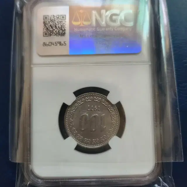 100원동전 1977년 미사용 NGC