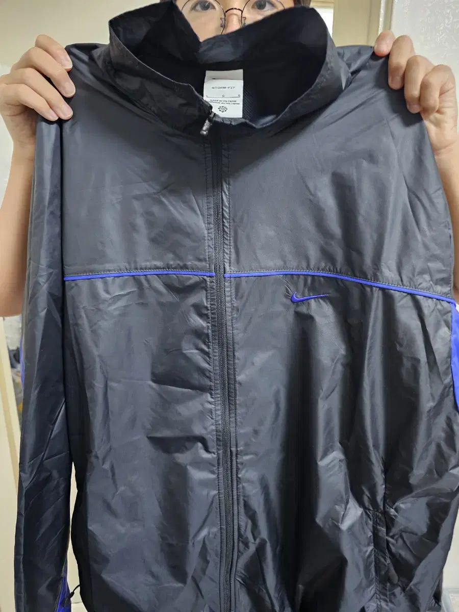 nike windbreaker 100 as m nk sf jacket(size L)