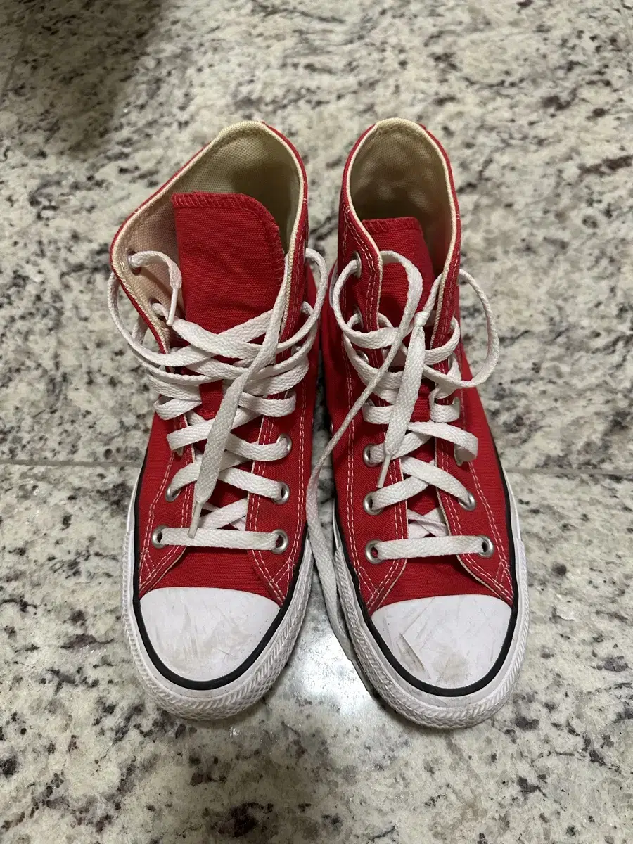 Converse Chuck Taylor All Star Classic Red