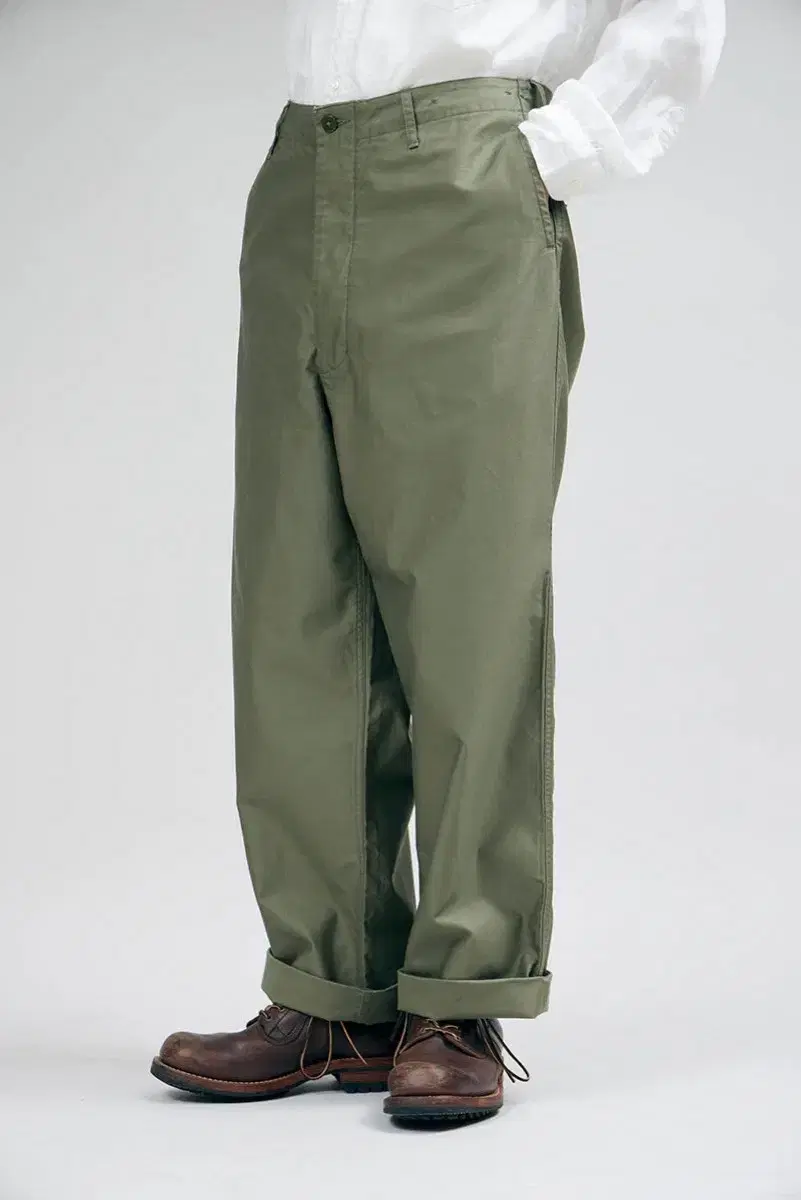 나이젤카본 BASIC CHINO PANTS