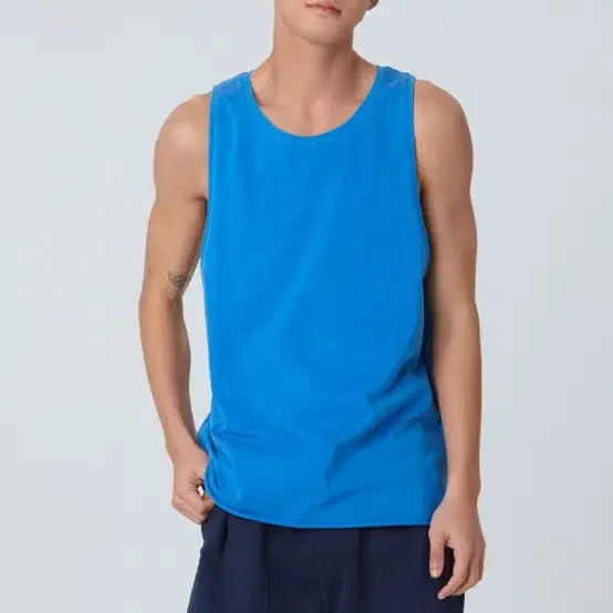 부디무드라 L사이즈 ㅡ 개별가격 short sleeve tank top