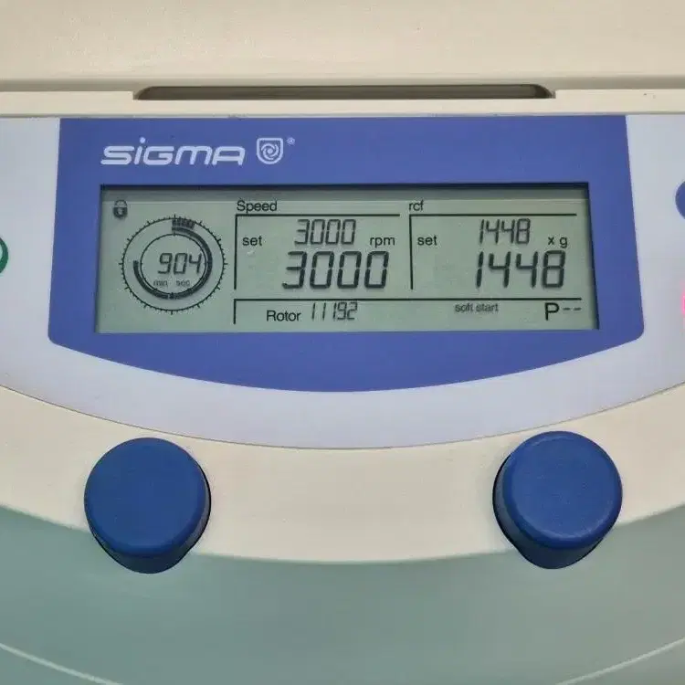 Sartorius SIGMA 2-16P 원심분리기.