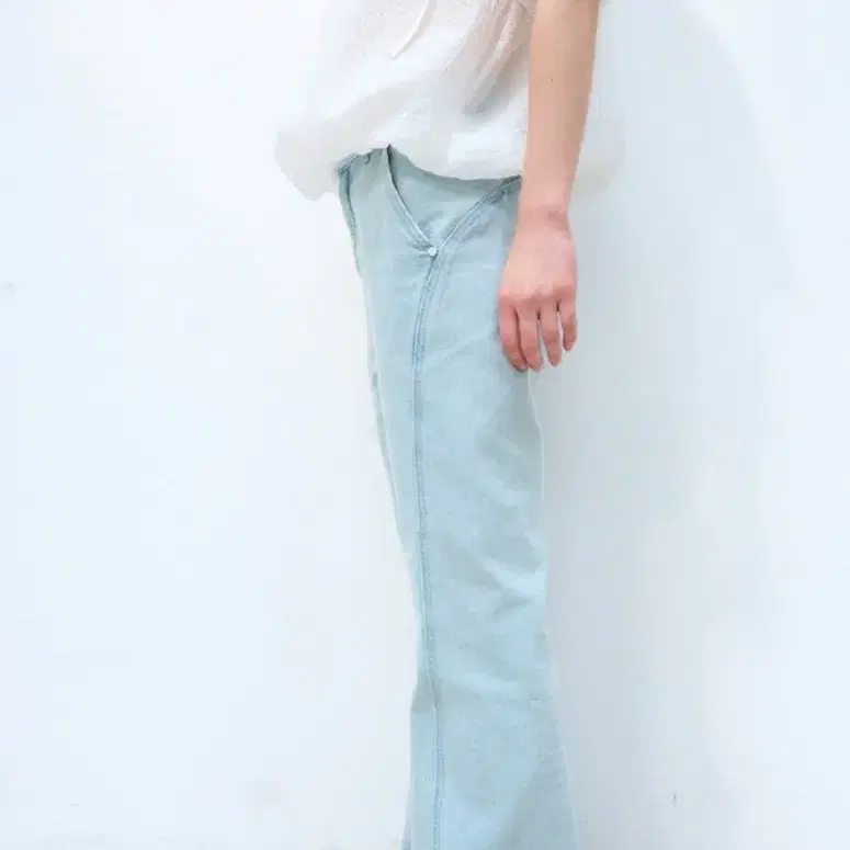 버뮬라 LINE BOOTCUT DENIM PANTS