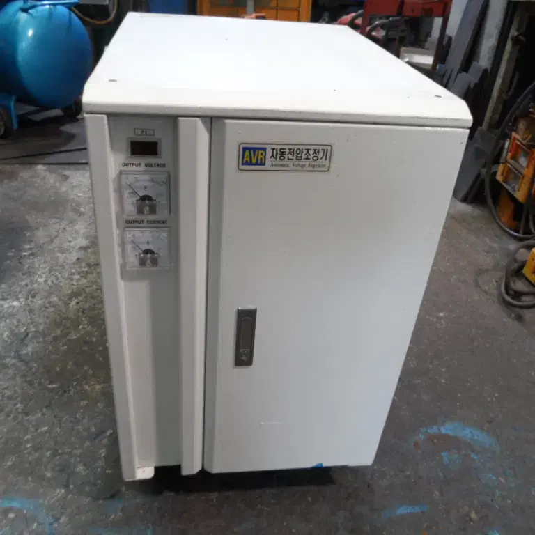 A.V.R 자동전압조정기 단상 220V  20KVA