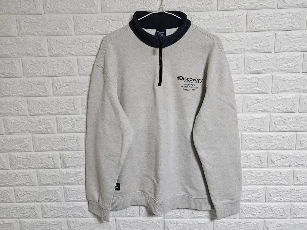 Discovery Half-Zip Tops for Sale