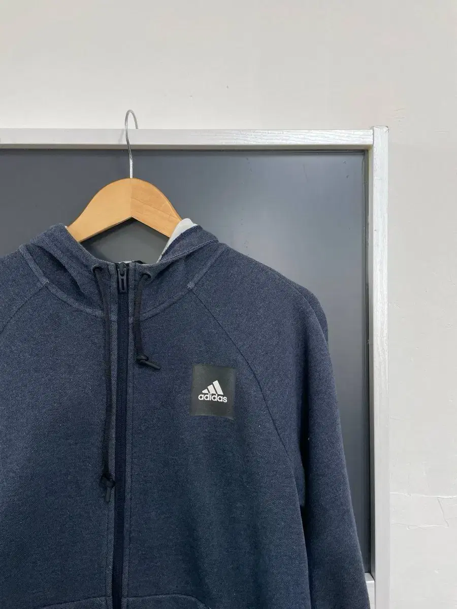 [L] Adidas hooded zip-up jacket